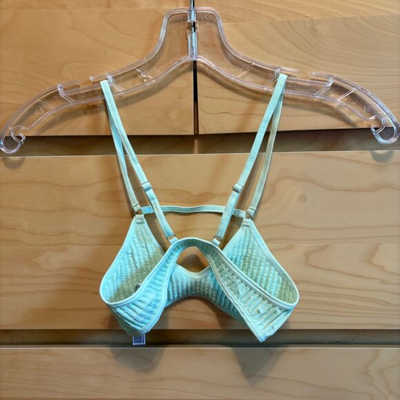 NWOT Out from Under Urban Outfitters Seamless Seafoam Green Bralette, Size: XS-S - Picture 2 of 3